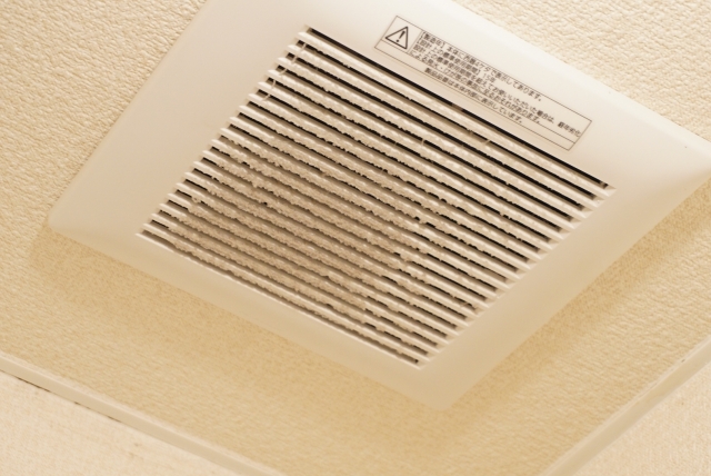 見落としがちなあの場所お掃除されていますか？トイレの換気扇のお掃除方法をご紹介！